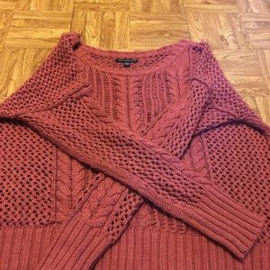 Dark pink/maroon fashionable sweater